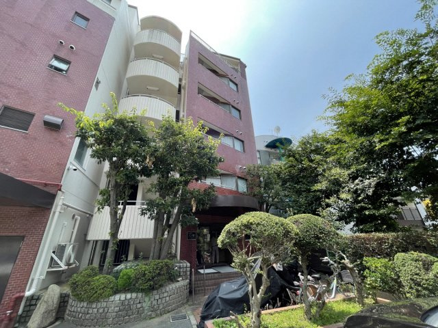 トーカン六甲キャステールの外観