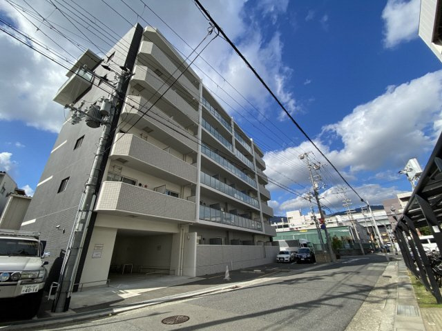 プレ・ラ・メール御影の外観