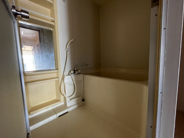 Enzzo Kuriyama の浴室