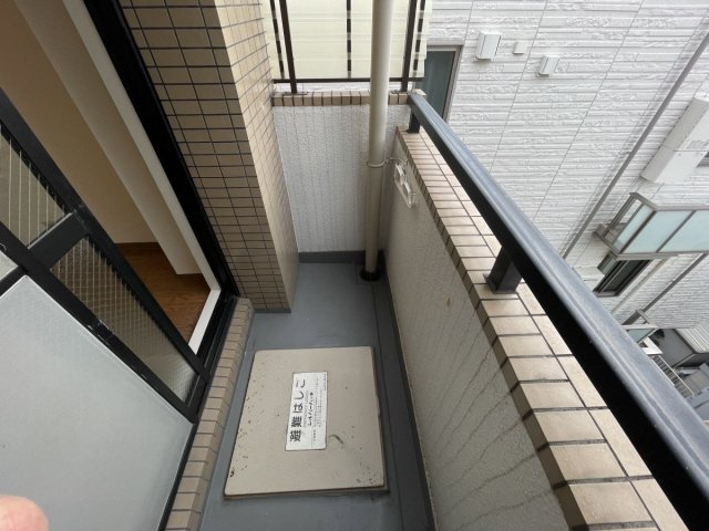 エールハイツ本山のバルコニー