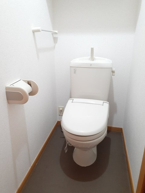 メゾンまえはたⅡのトイレ