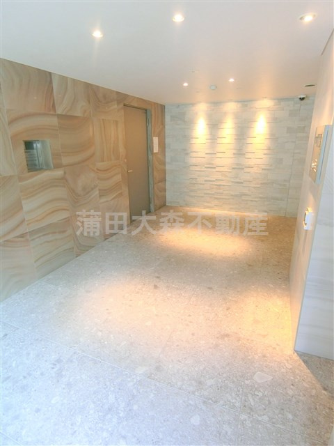 ブライズ蒲田SOUTHのエントランス