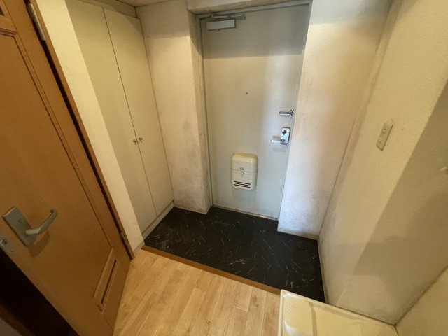 アルシュ住吉の玄関