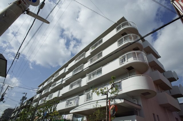 シャムロックコート西岡本