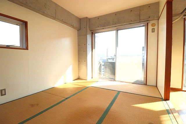 カサグレイズの和室|明るい和室です