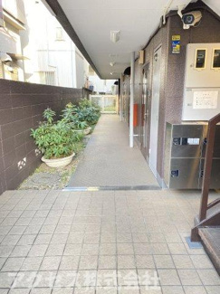 【エントランス】