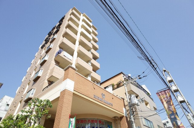 ワコーレエキサイド岡本の外観