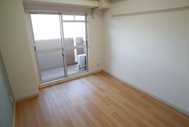 サンコーウィズダムスクウェアの居間・リビング