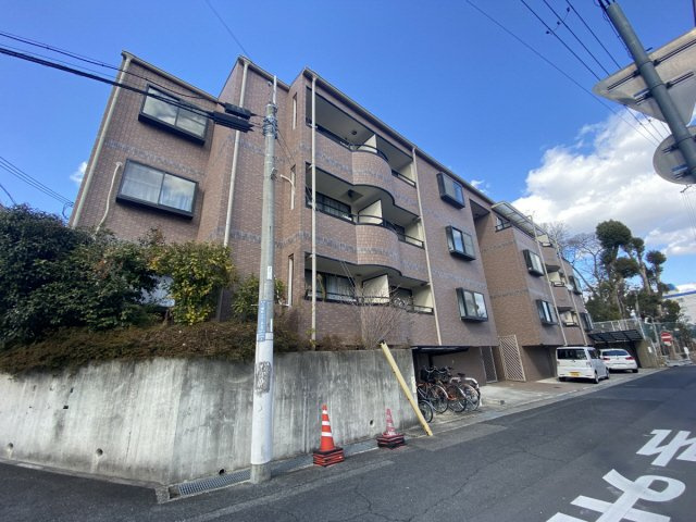 八幡西島田ハイツの外観