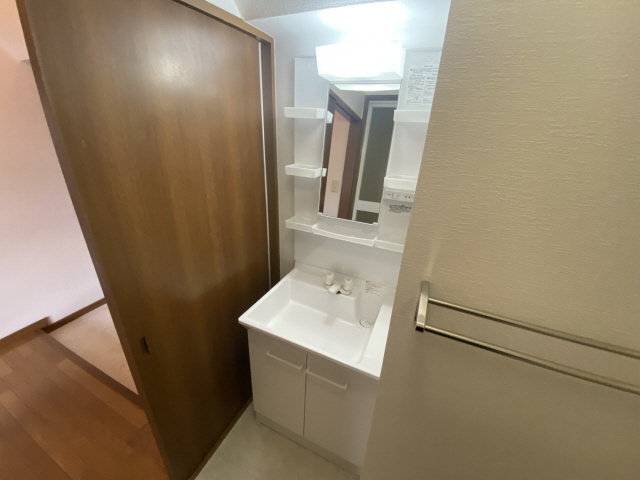 八幡西島田ハイツの洗面所