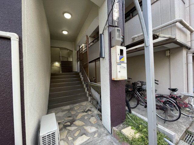 カーサ御影1のエントランス