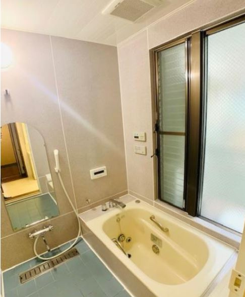 台東区千束３丁目の賃貸マンションの浴室