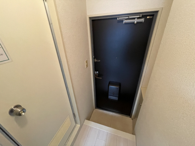 シャルムメゾン本庄の玄関