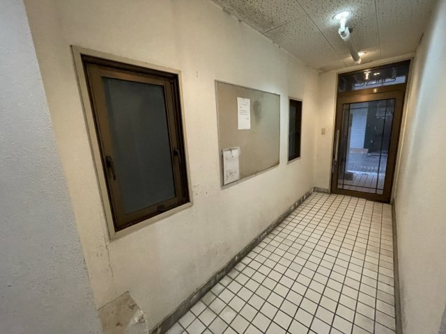 アカカベビルのエントランス