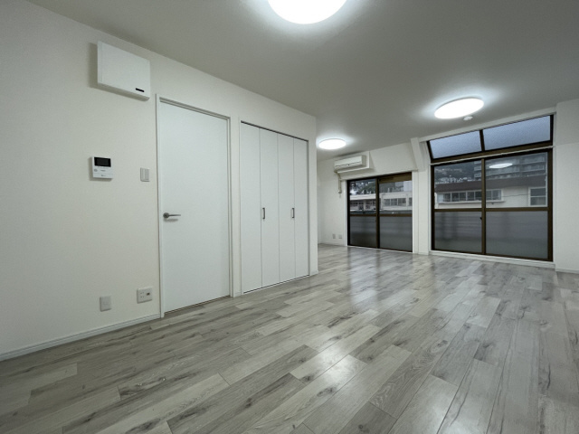 アカカベビルの居間・リビング