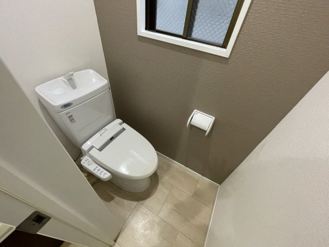 アカカベビルのトイレ