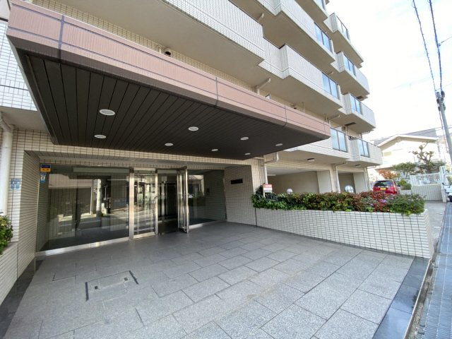 藤和シティホームズ深江のエントランス