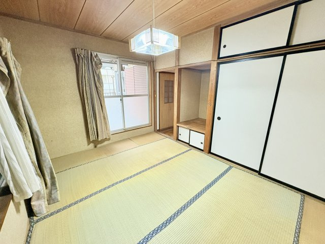 売中古戸建　静岡市清水区港南町の和室|2階の和室です。