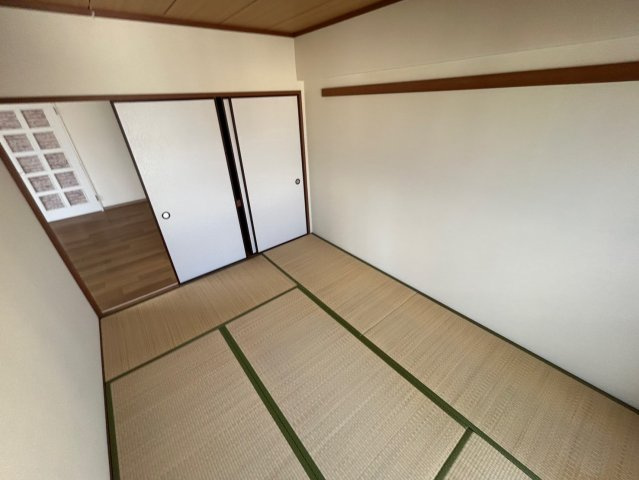 リバーサイド青谷の和室