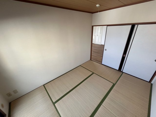 リバーサイド青谷の和室