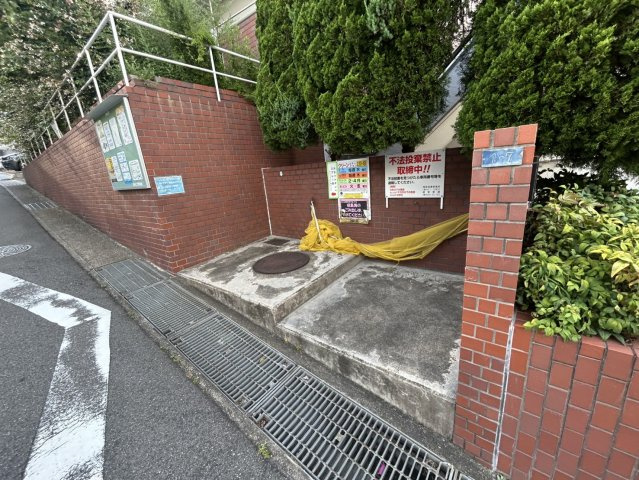 リバーサイド青谷の駐車場