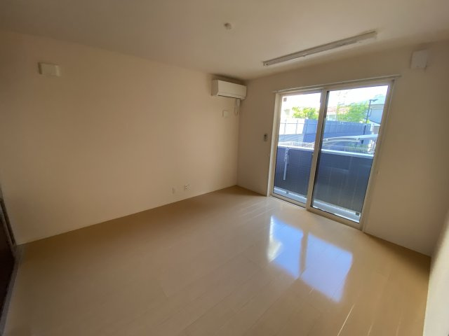 ディアコート住吉本町の居間・リビング