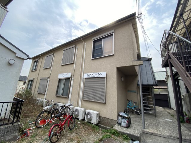 岡本グローリーハイツの外観