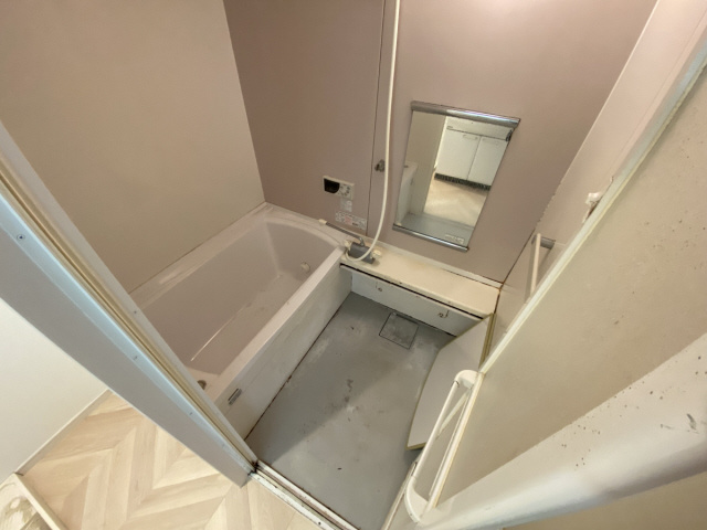 岡本グローリーハイツの浴室