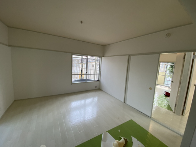 芦屋東山プリンスの居間・リビング