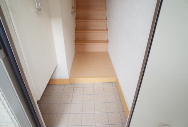 ソレーユコートA棟の玄関