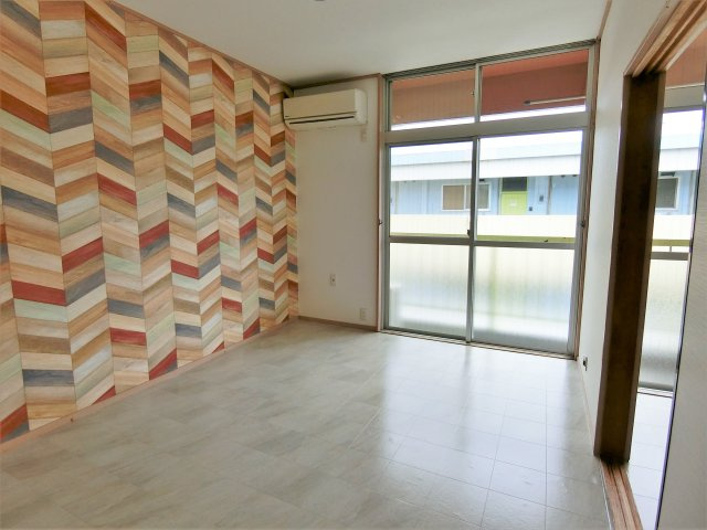 天神コーポラス101棟の洋室