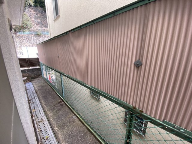 ユニーブル六甲南棟のバルコニー