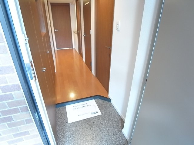 フェンテ住吉本町の玄関