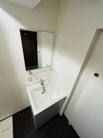 仲介手数料0円！！ライオンズマンション浅間町南の洗面所