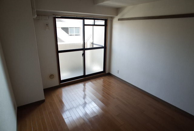 ジェヌイン本山の内装