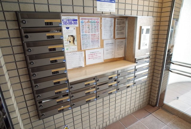 ジェヌイン本山のその他