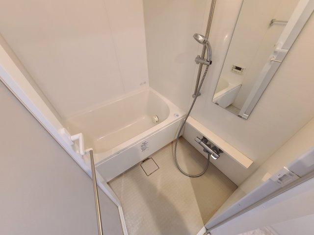 LAFFICE住吉本町の浴室