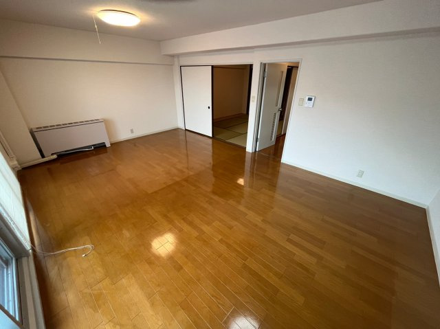 芦屋アーバンライフの居間・リビング