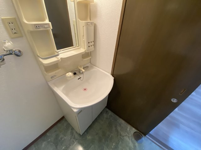 シーマーク芦屋の独立洗面台