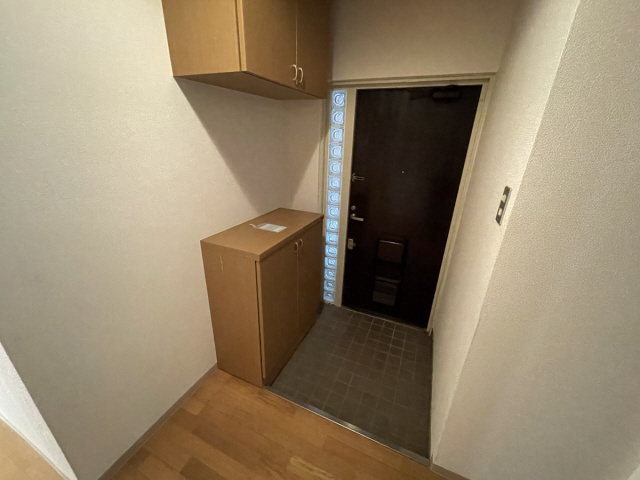 グランドメゾン六甲箕岡の玄関