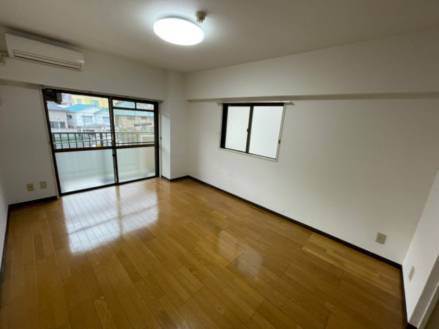 ドウェル本山の内装