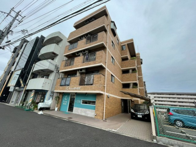 ドウェル本山の外観