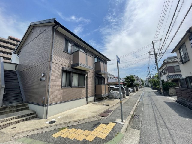 ロイヤルコートⅡの外観