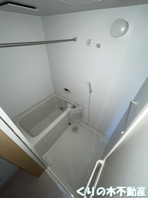 【浴室】 | カナディアンコーポIMON | 落ち着いた空間のお風呂です