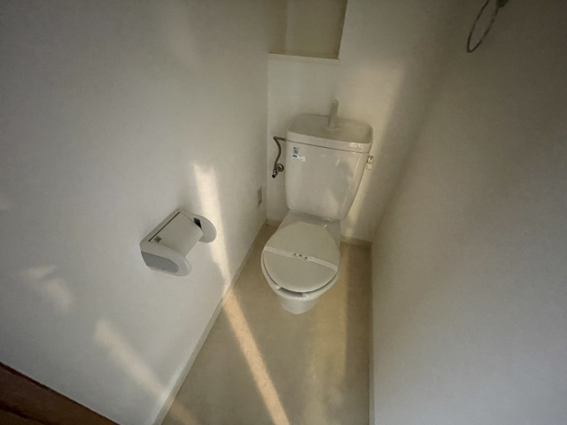 クオリティ西芦屋2のトイレ