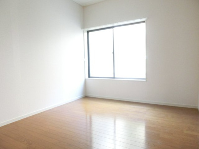 【寝室】 | リュ・プラタン