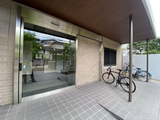 グランフォルム芦屋川のエントランス