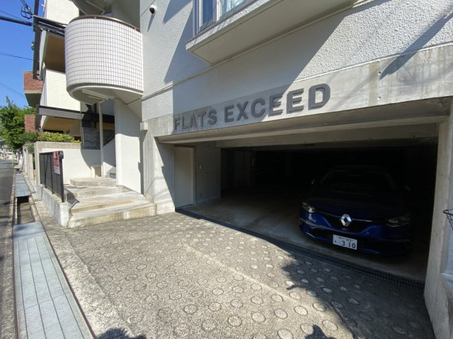 フラッツ・エクシードのエントランス