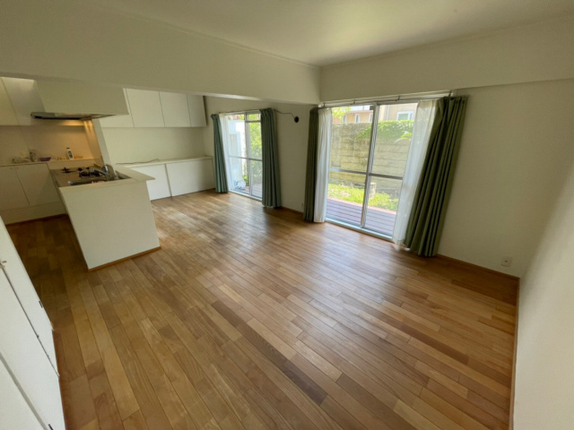 ハイツ芦屋の居間・リビング