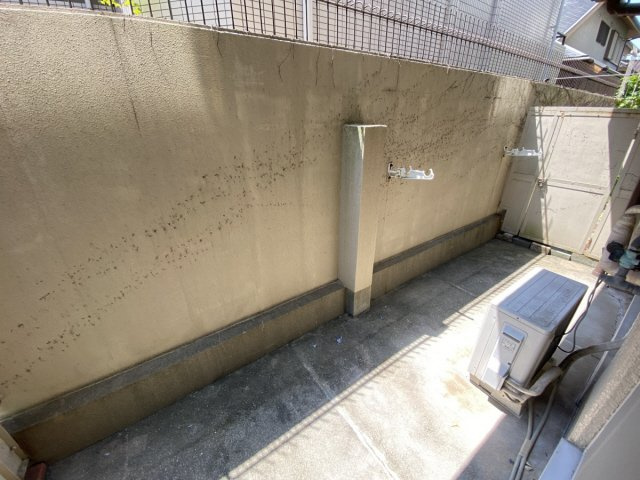 ベルシェ岡本のバルコニー